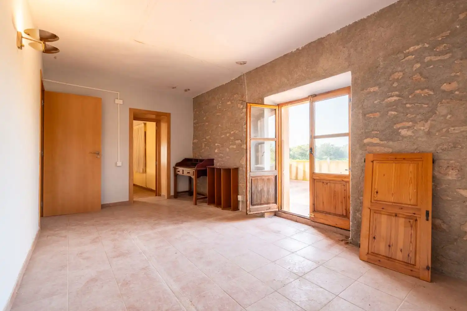 Country house zum Verkauf in Tortosa mit Privatgarten, Terrasse und Abstellraum