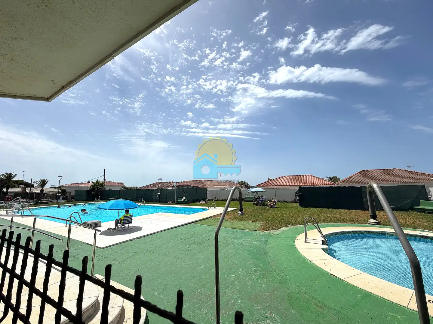Piscina de Pis en venda en Punta Umbría amb Terrassa, Balcó i Piscina comunitària