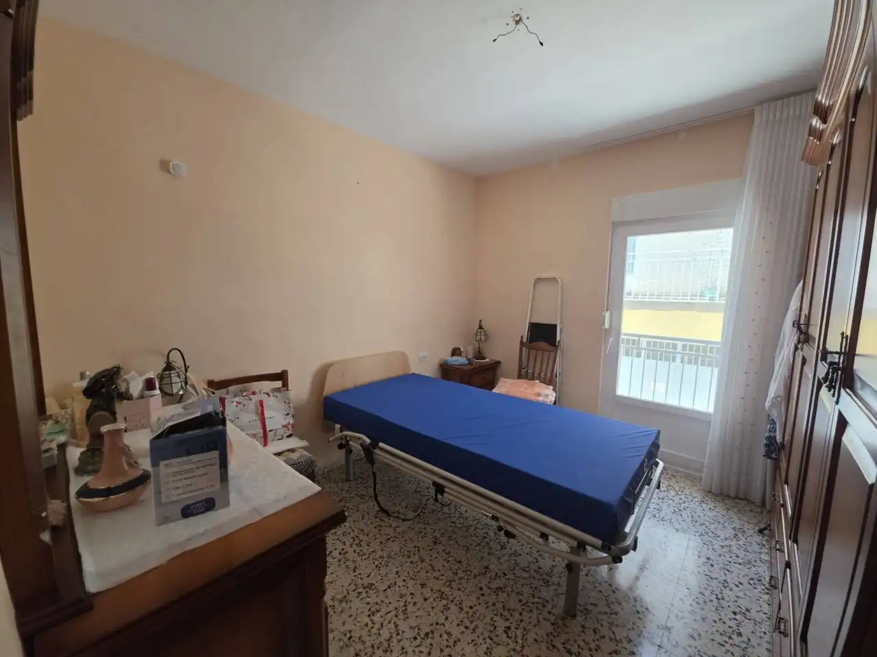 Dormitori de Pis en venda en Baza amb Traster