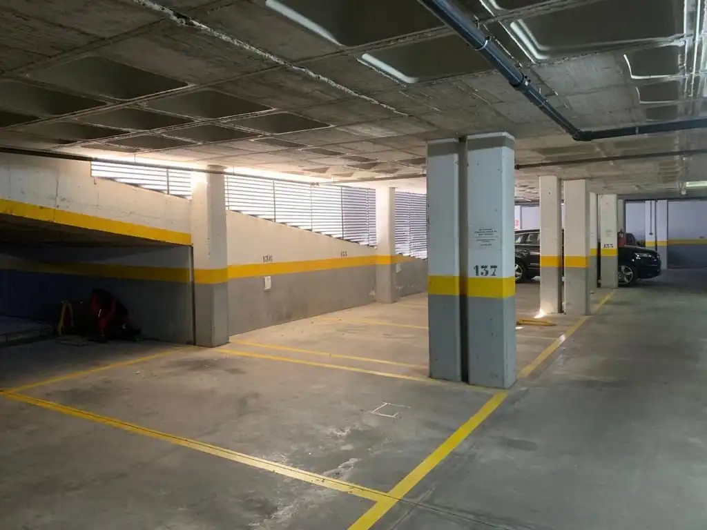 Individual for sale in Avenida JUAN CARLOS I 88, imagen 4