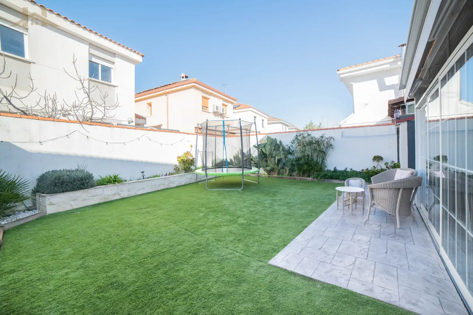 Jardí de Casa adosada en venda en Brunete amb Aire condicionat, Jardí privat i Terrassa