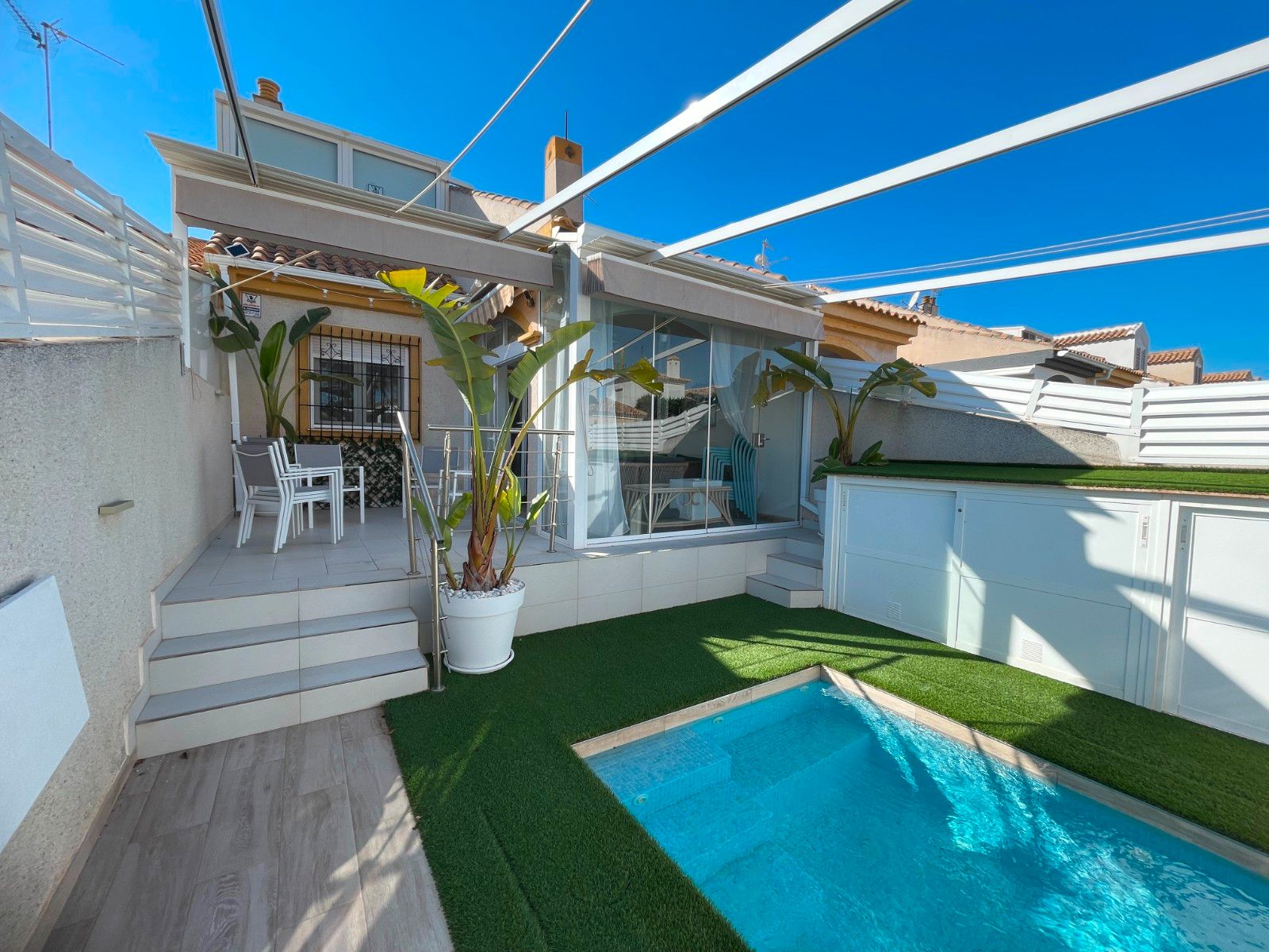 Casa adosada en venda a Torre de la Horadada