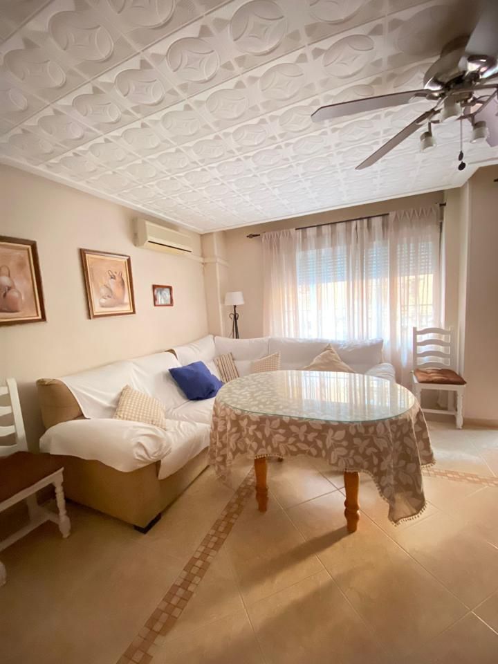 Piso en venta en Cervantes, Centro ciudad