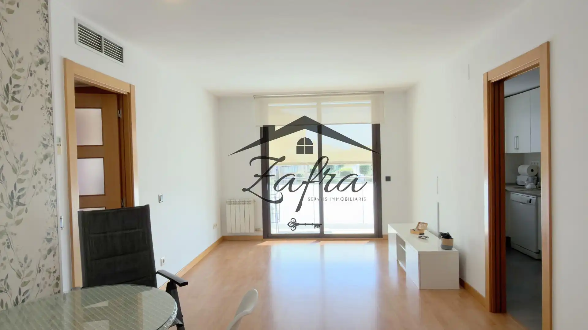 Sala d'estar de Pis en venda en Sils amb Aire condicionat, Calefacció i Parquet