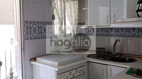 Foto 4 de Piso de alquiler en Doctor Barraquer - G. Renfe - Policlínico, Sevilla Capital