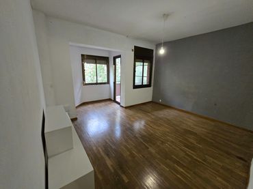 Flat with lift for sale in Carrer del Rosselló