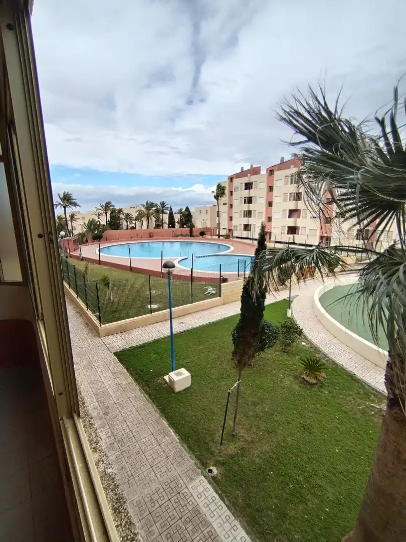 Schwimmbecken von Wohnung zum Verkauf in La Manga del Mar Menor mit Terrasse, Möbliert und Ofen