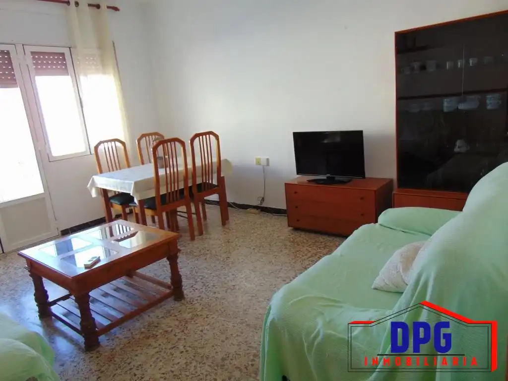Sala d'estar de Casa o xalet en venda en Garrucha amb Moblat