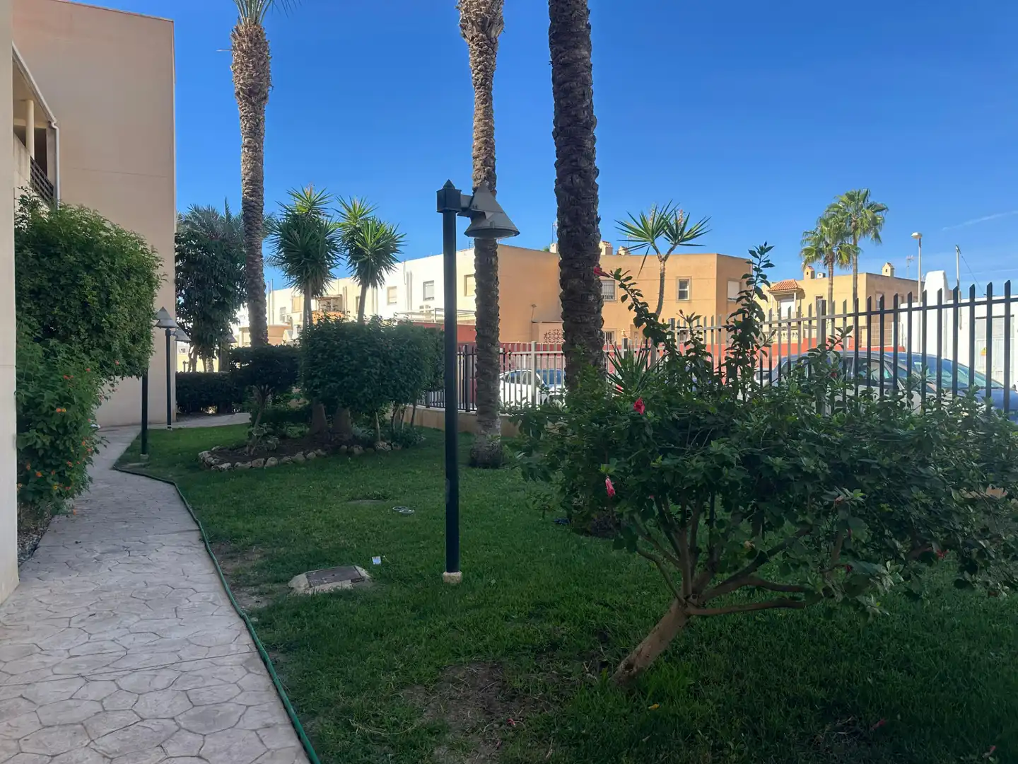 Vista exterior de Apartament en venda en Almería
