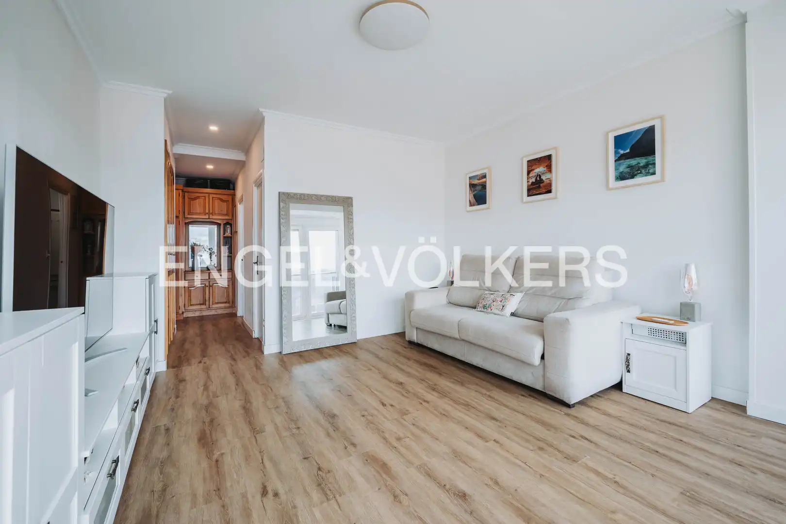 Living room of Study for sale in Zarautz  with Heating, Private garden and Swimming Pool