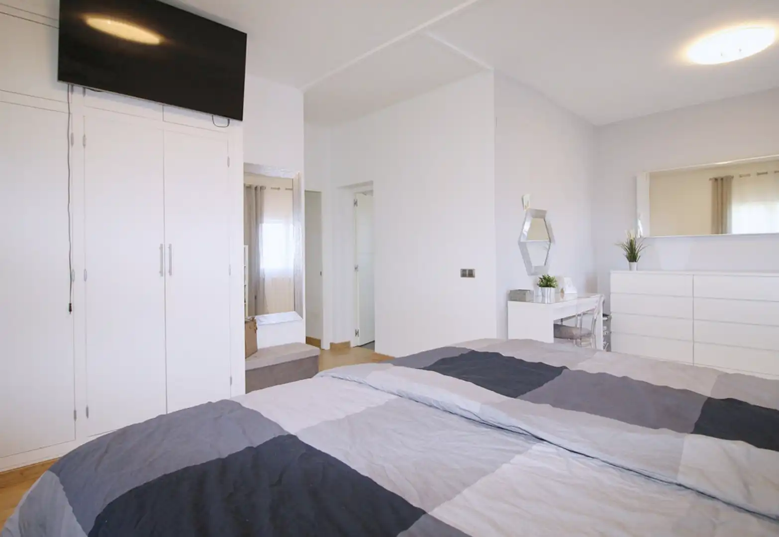 Bedroom of Houses for sale in Coín  with Air Conditioner, Heating and Private garden