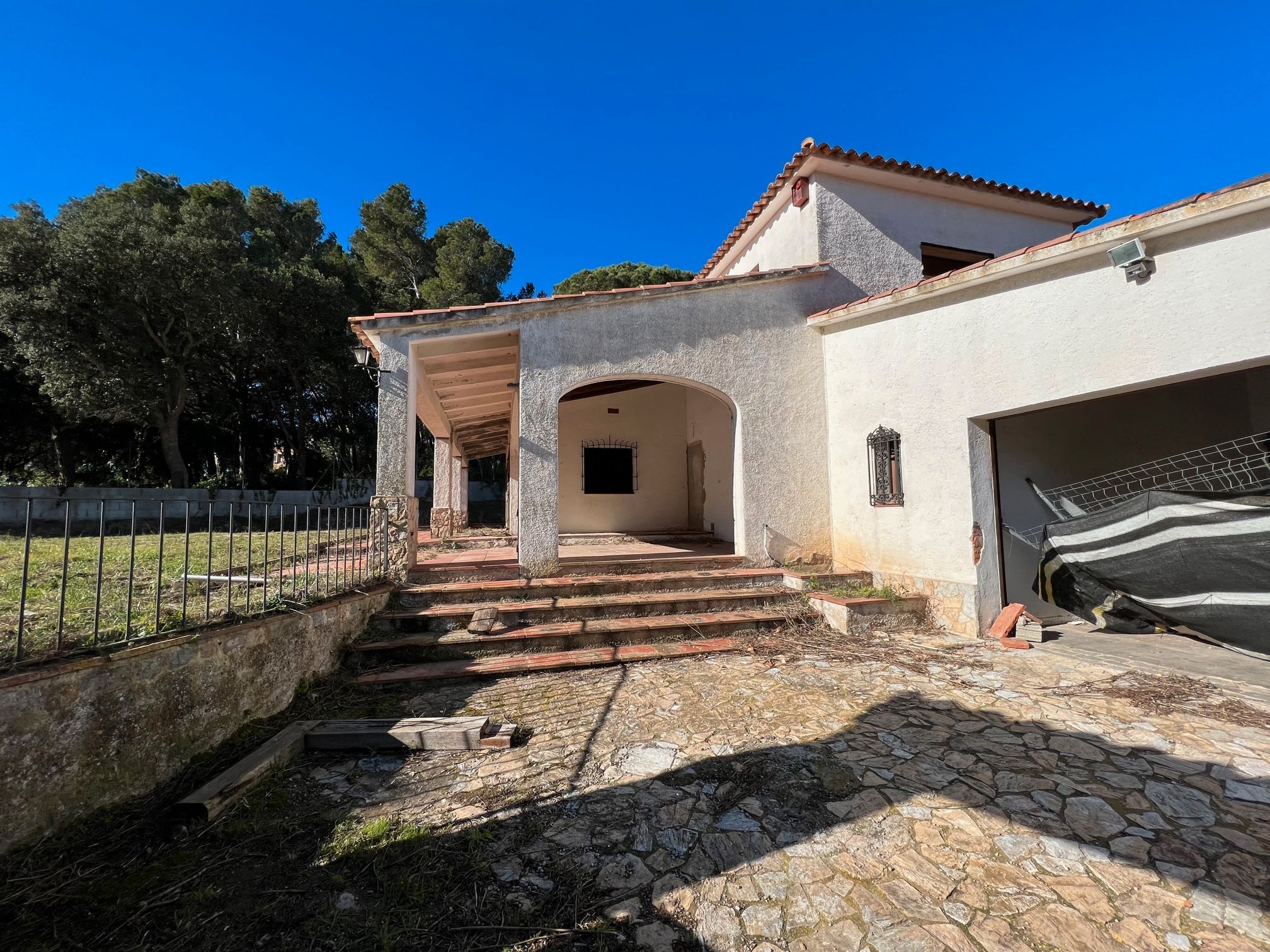 Exterior view of House or chalet for sale in Sant Feliu de Guíxols  with Private garden