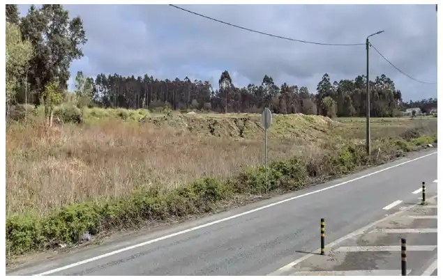 Terreny industrial en venda en Tui
