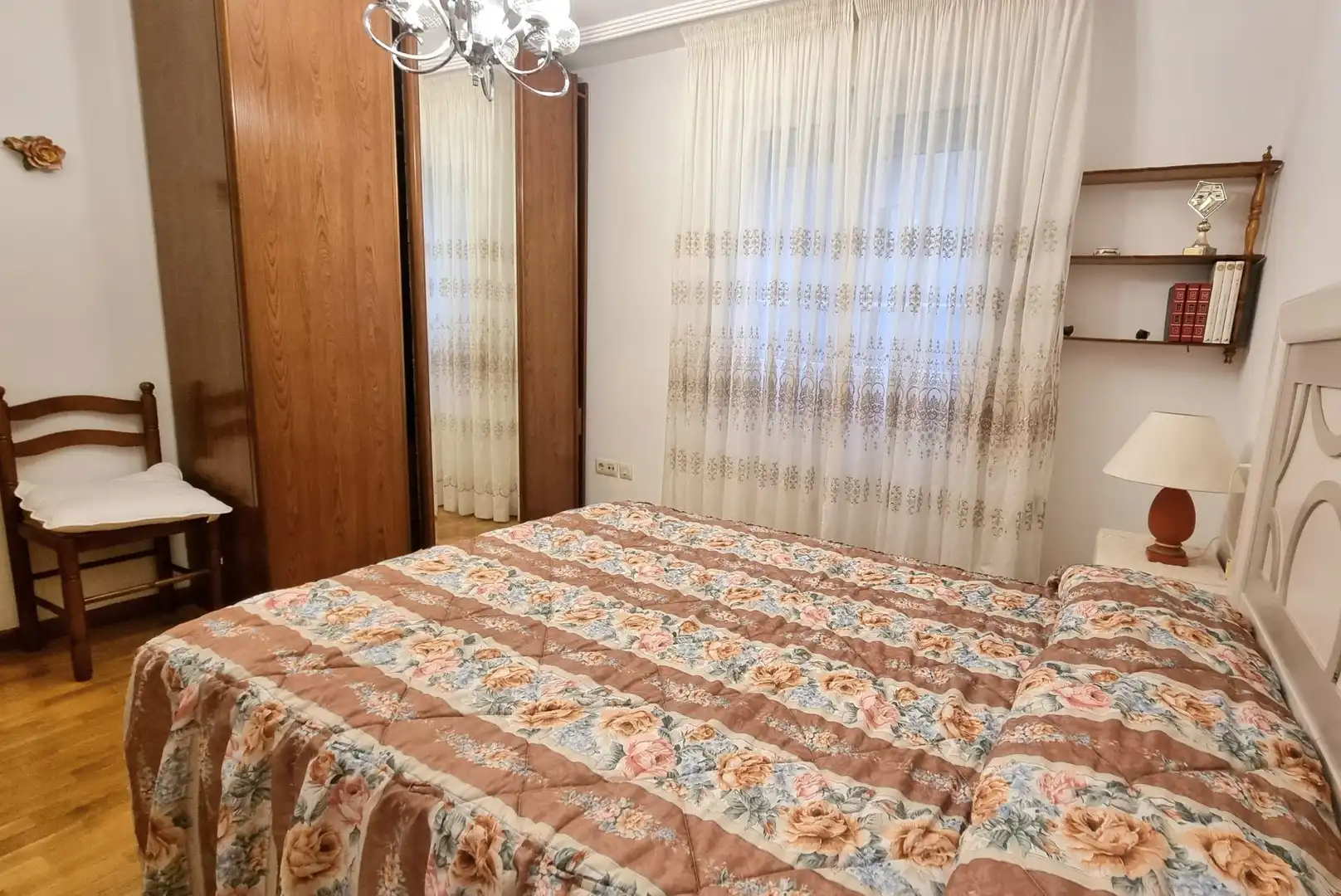 Habitación de Piso de alquiler en Carreño con Amueblado