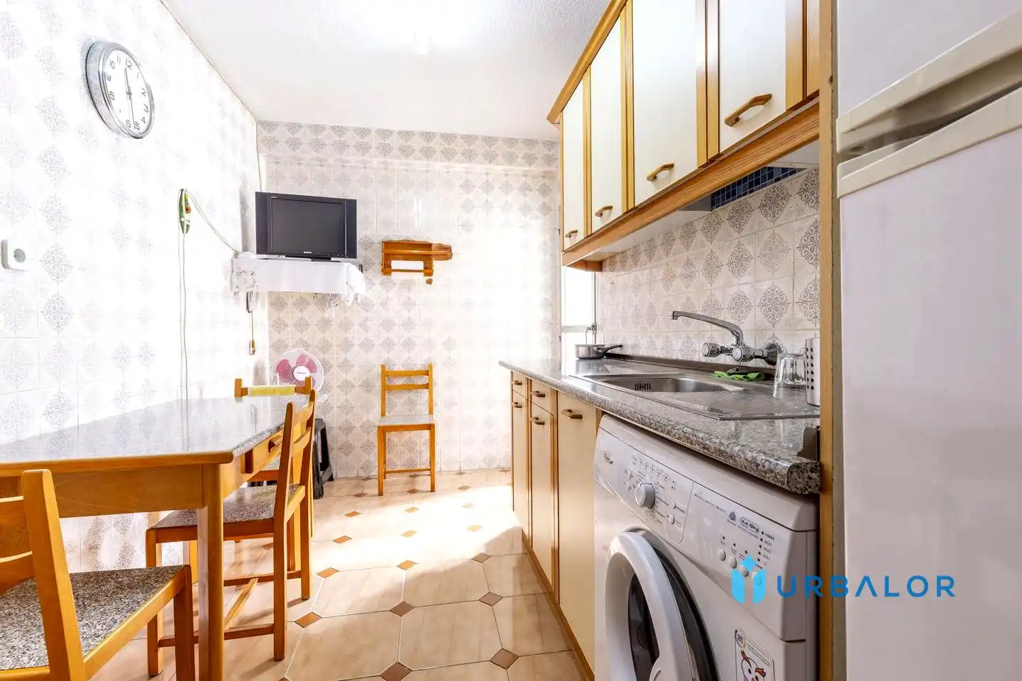 Flat with lift for sale in Calle los Alpes, imagen 3