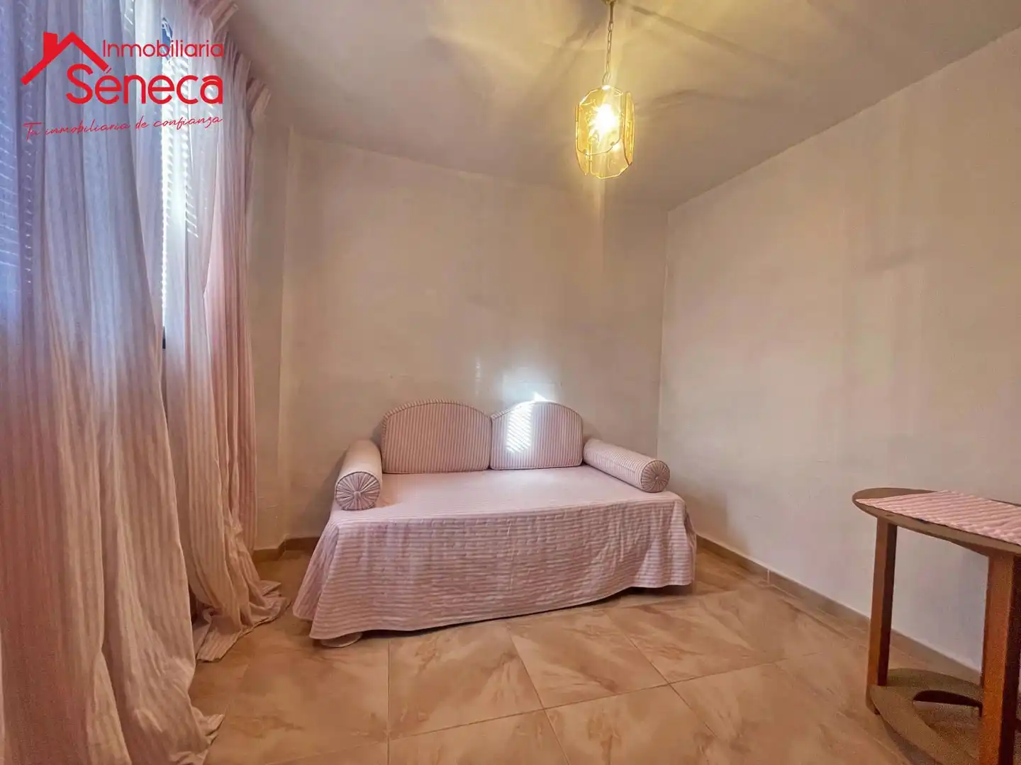 Habitación de Casa o chalet en venta en Córdoba con Terraza