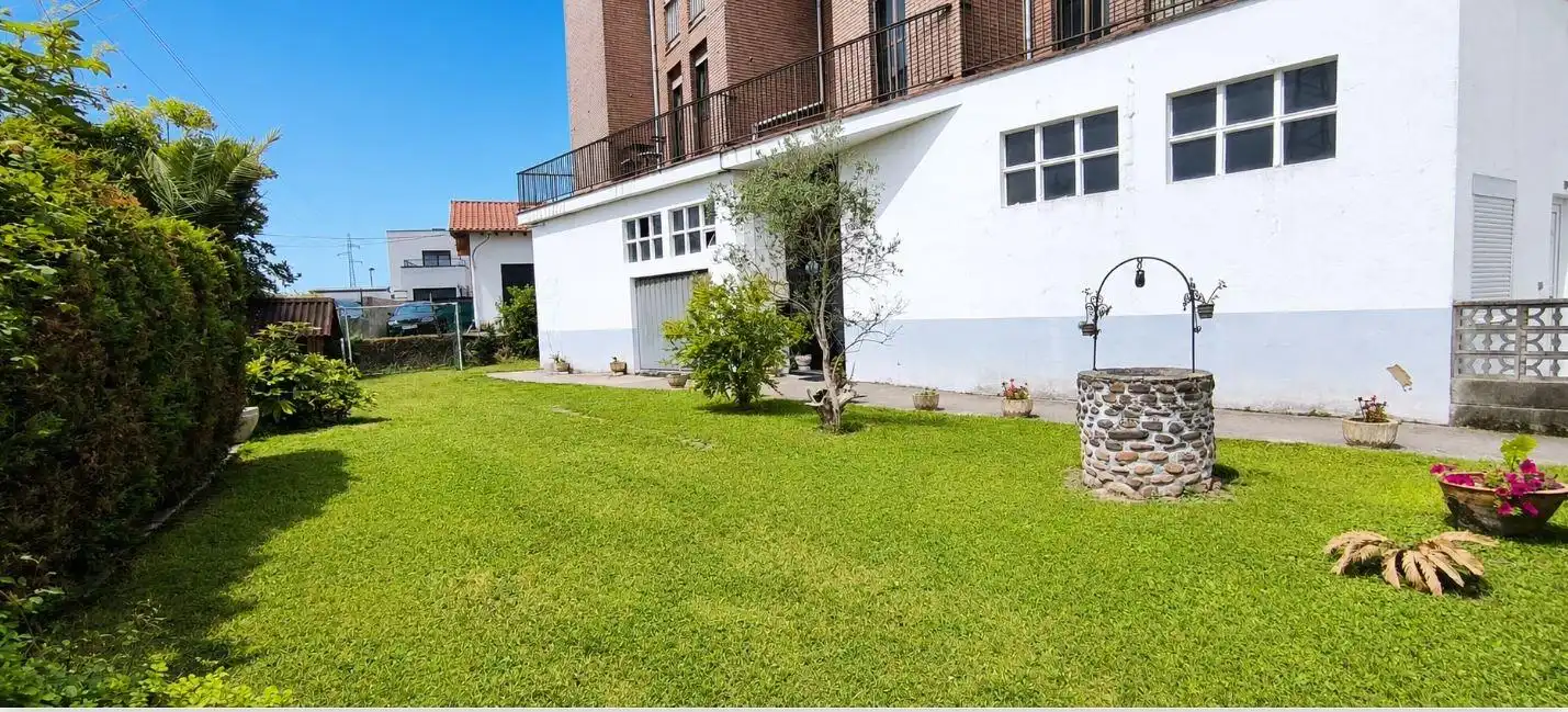 Außenansicht von Wohnung zum Verkauf in Torrelavega 