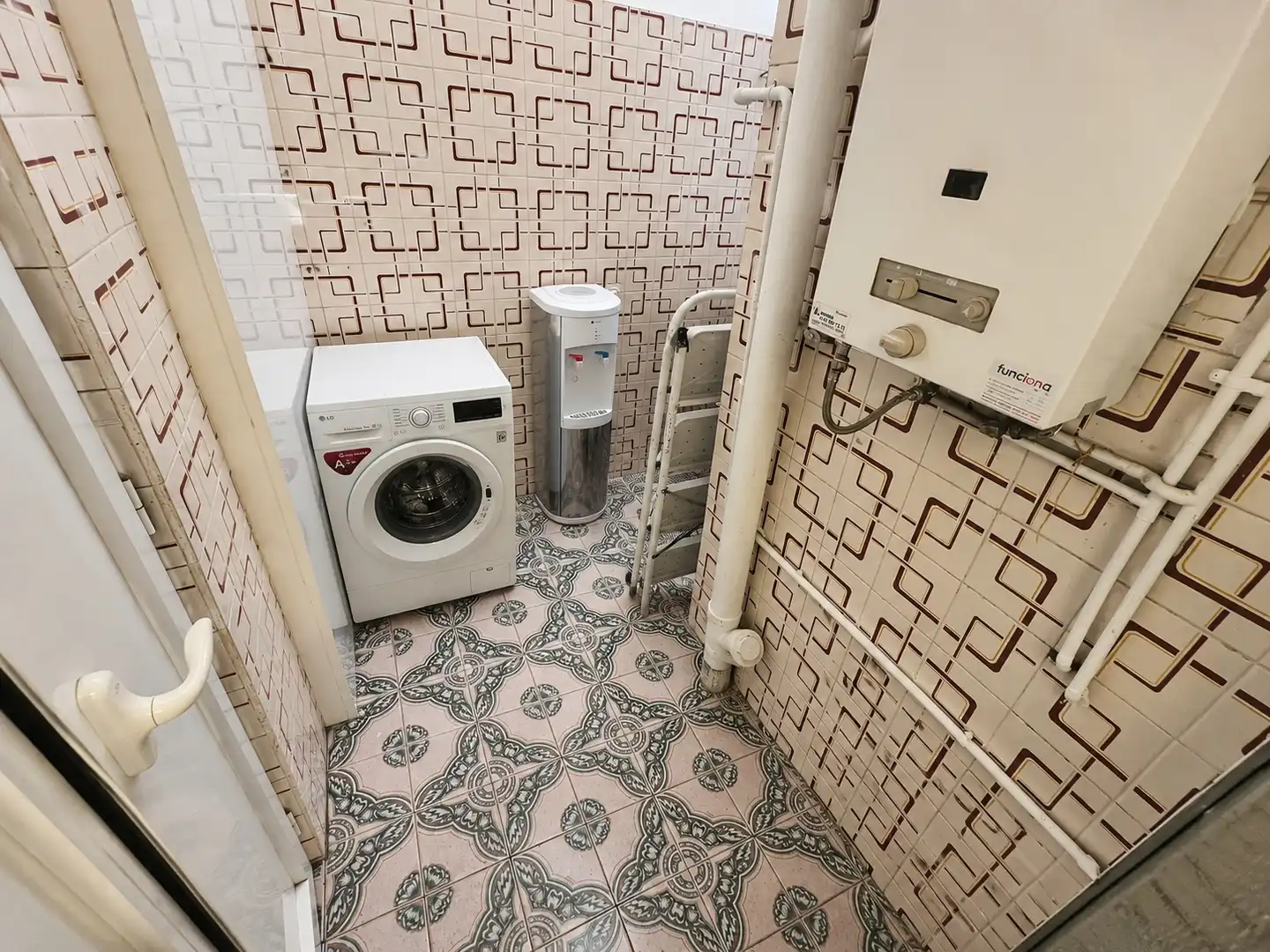 Bany de Pis en venda en Sant Boi de Llobregat amb Aire condicionat, Parquet i Forn