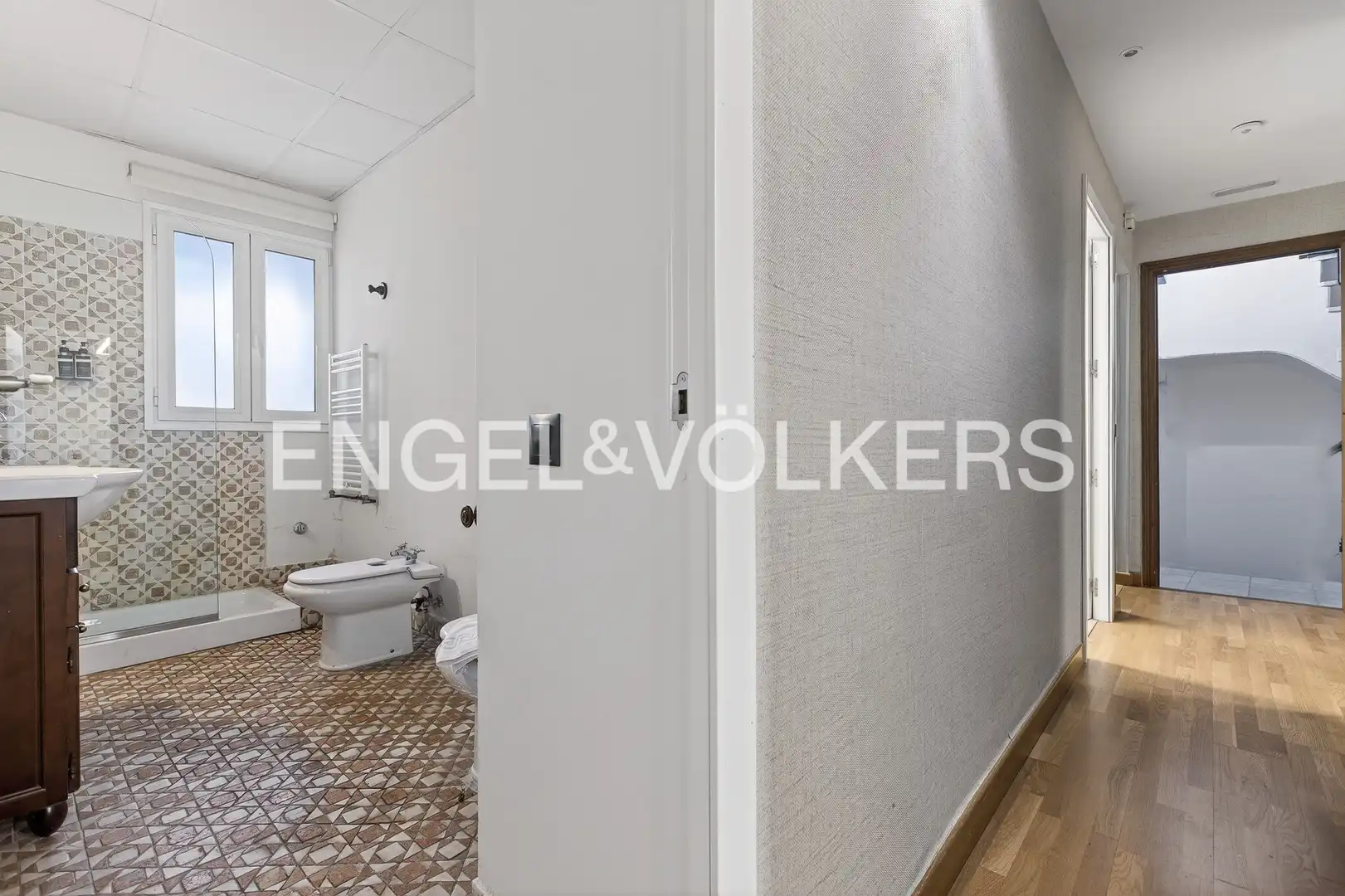 Houses for sale in Sevilla  with Air Conditioner, Heating and Parquet flooring