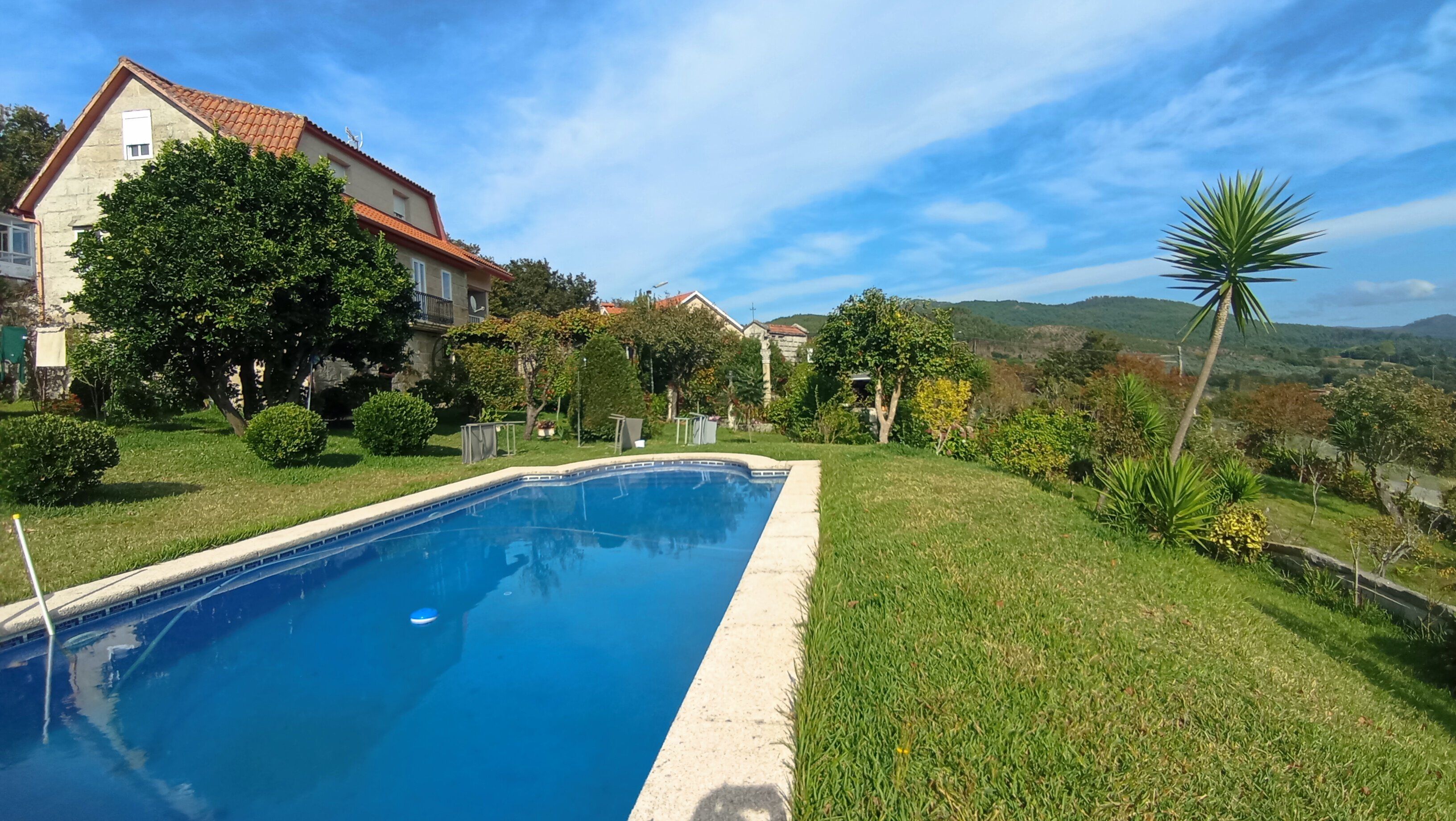 Jardí de Casa o xalet en venda en Ponte Caldelas amb Calefacció, Jardí privat i Parquet