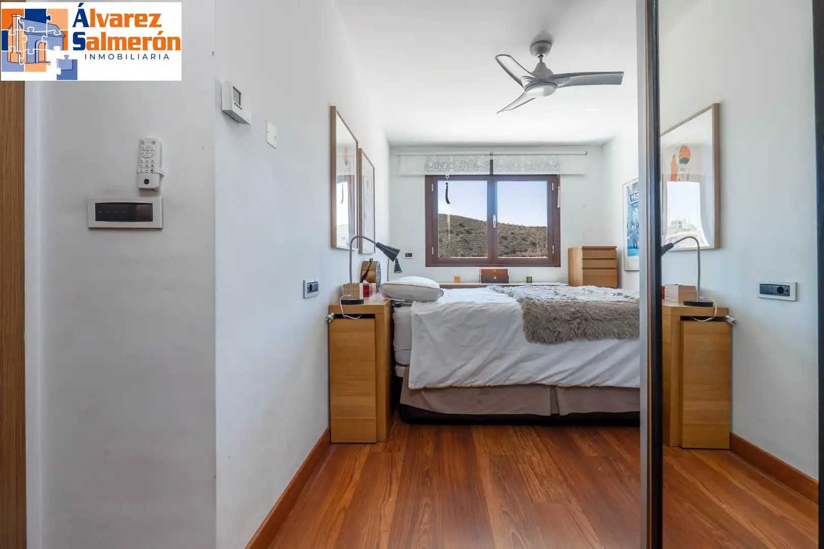 Habitación de Casa adosada en venta en Granada con Aire acondicionado y Terraza