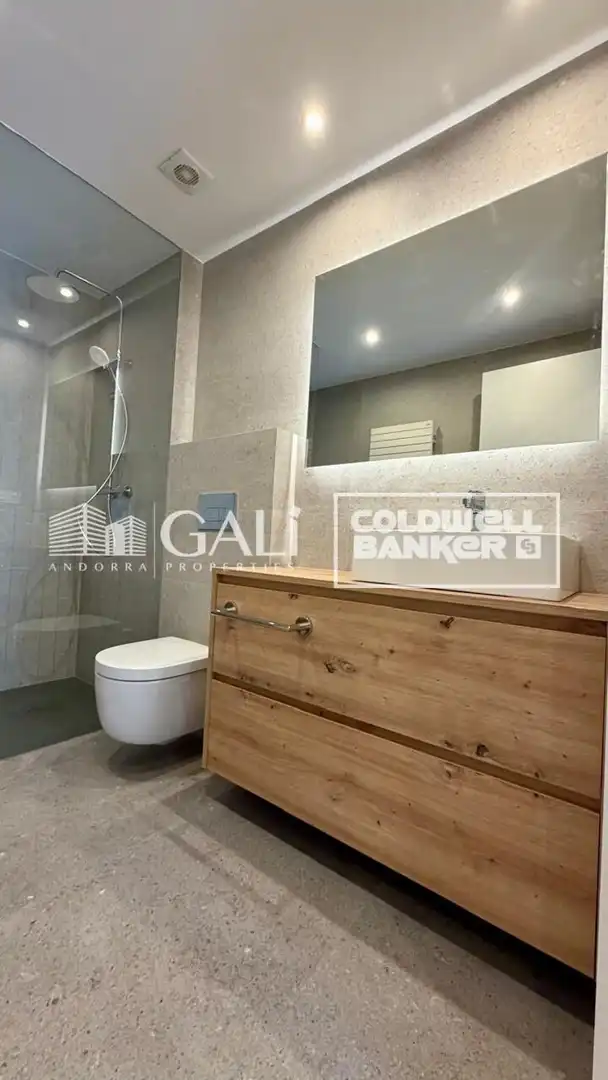 Baño de Piso de alquiler en Andorra la Vella con Aire acondicionado, Calefacción y Terraza