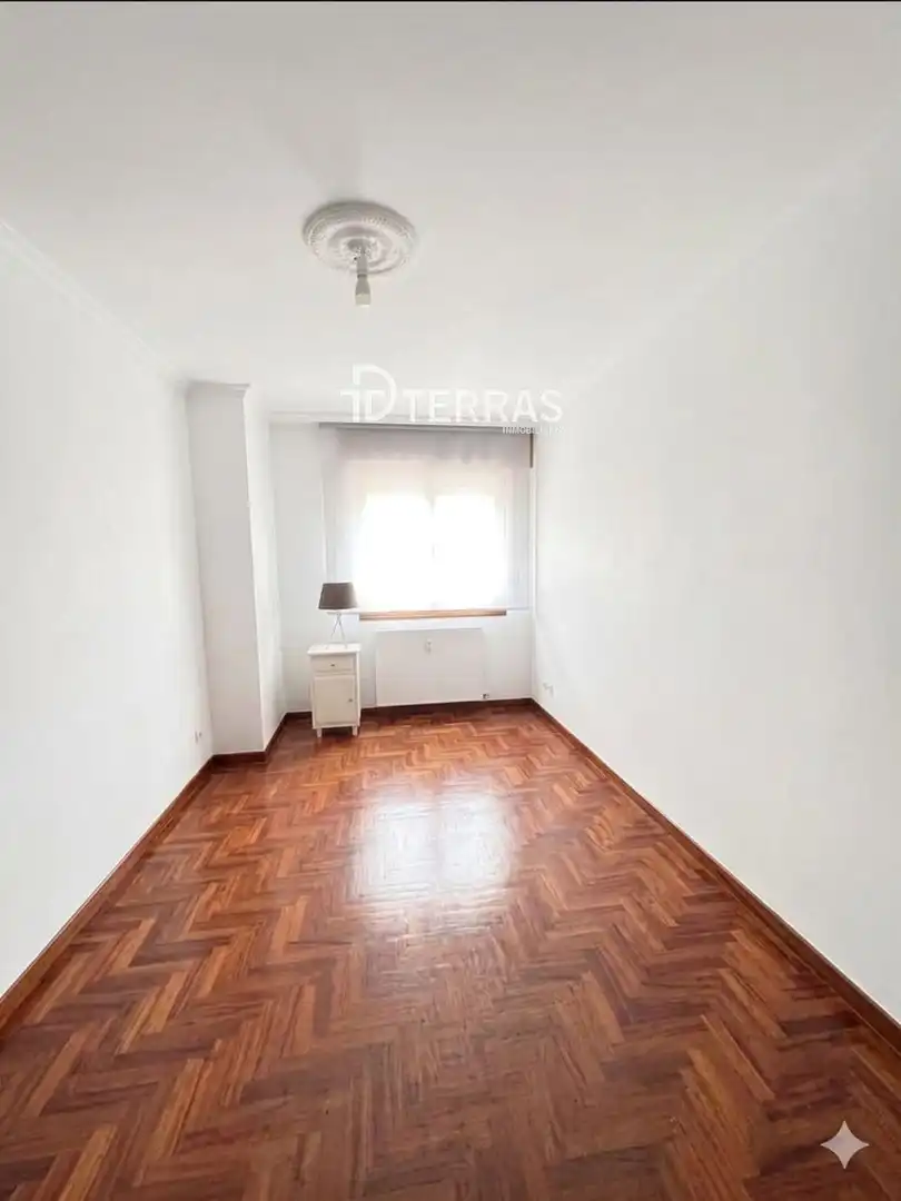 Flat for sale in Xose Solla, Soutomaior