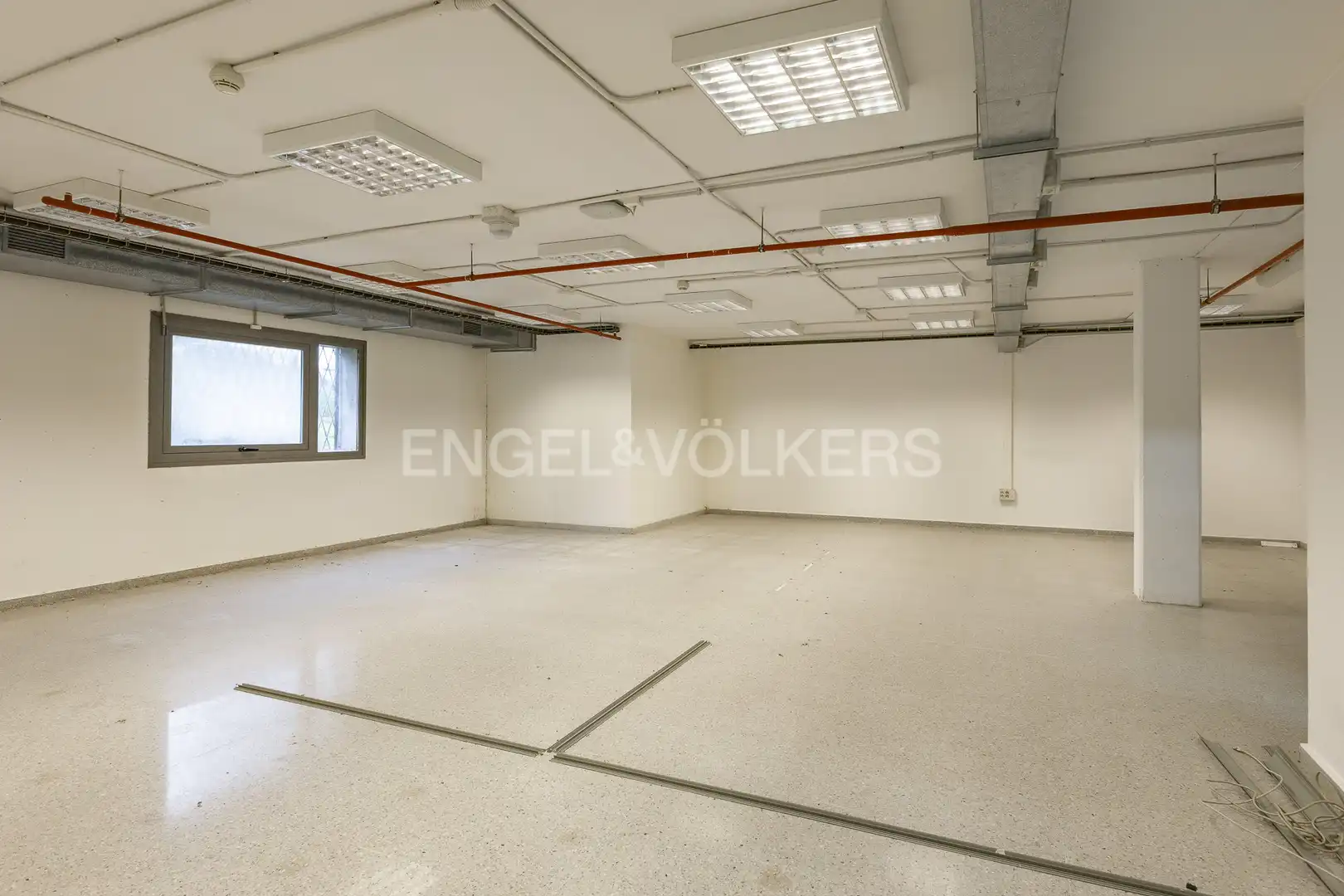 Office space with lift to rent in Zona Industrial, imagen 67