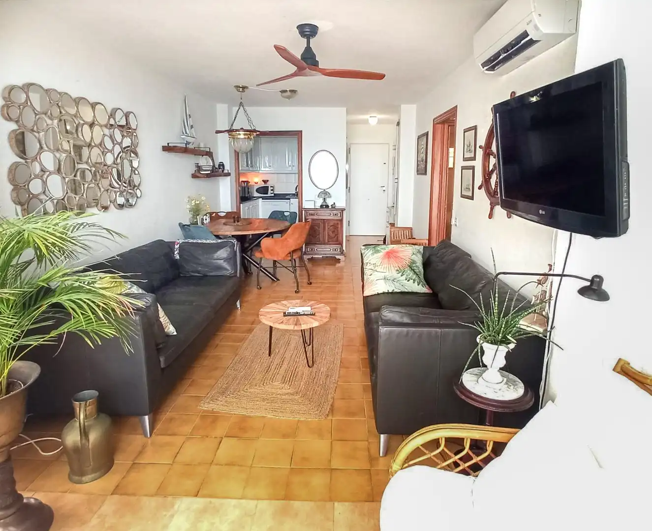 Sala de estar de Apartamento de alquiler en L'Alfàs del Pi con Aire acondicionado, Jardín privado y Terraza