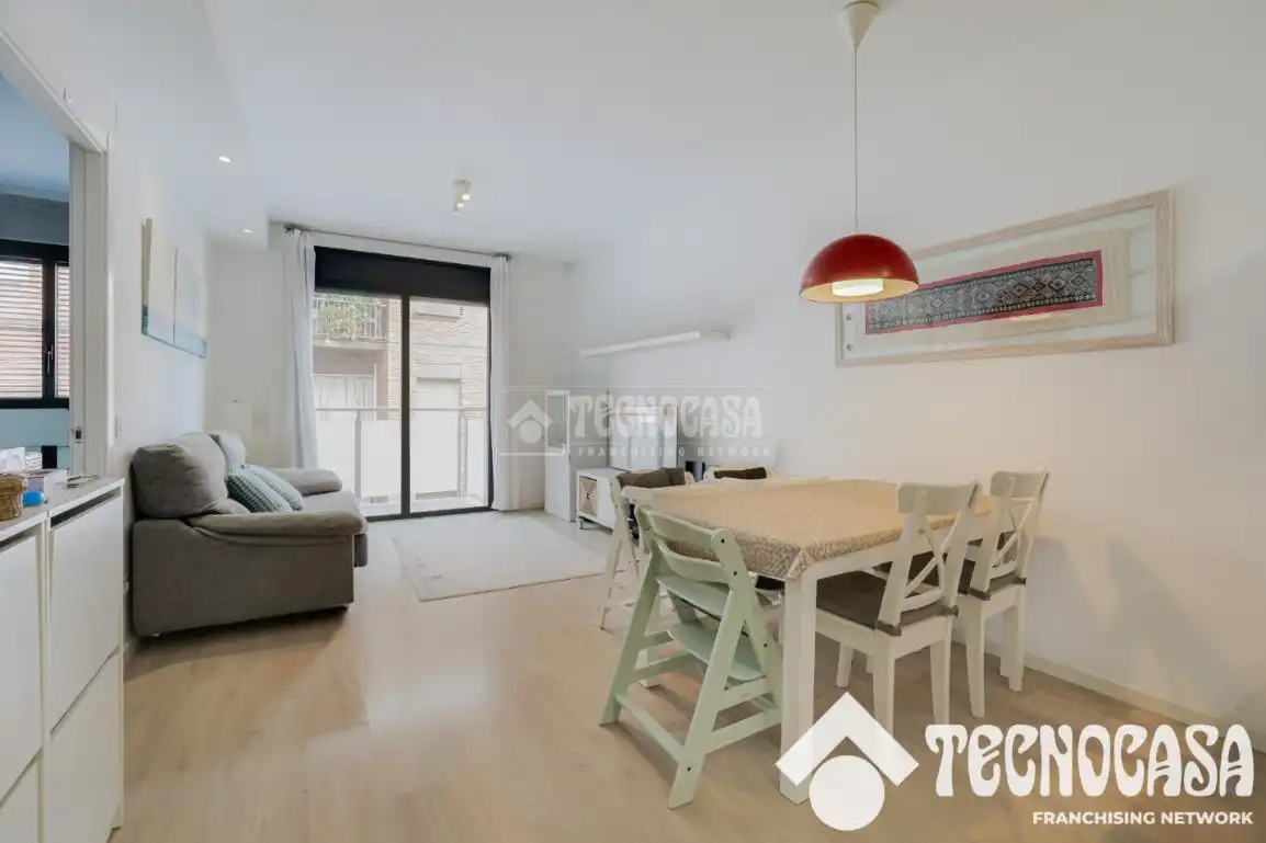 Vista exterior de Piso en venta en Barcelona con Aire acondicionado, Calefacción y Terraza