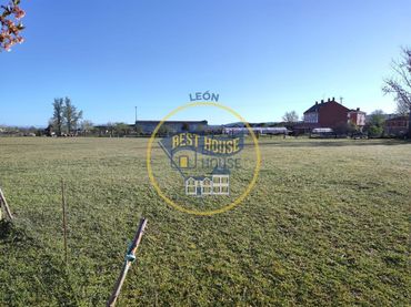 Residential land for sale in Villaquilambre