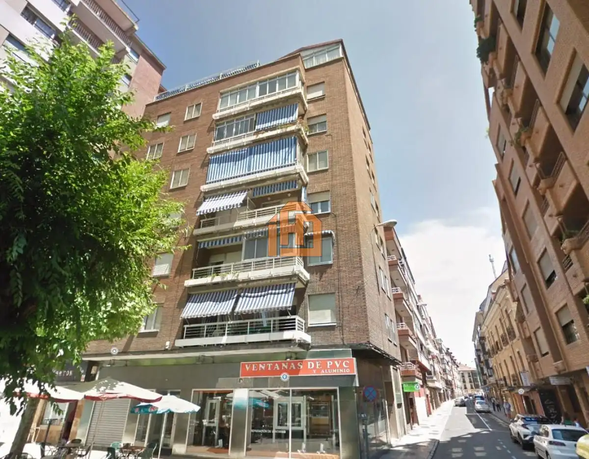 Exterior view of Apartments for rent in León Capital   with Heating and Parquet flooring