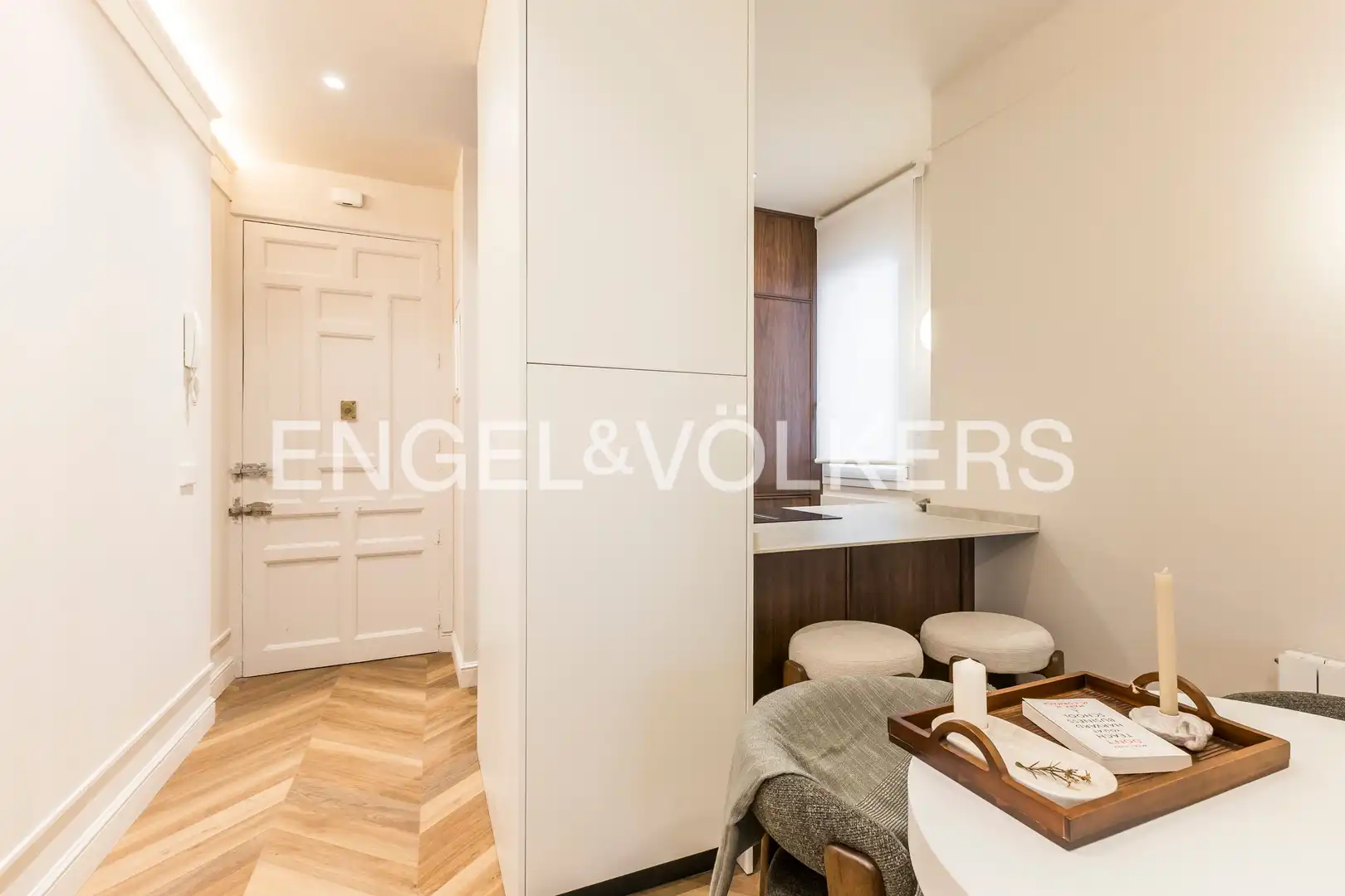 Küche von Wohnung zum Verkauf in Madrid mit Klimaanlage, Heizung und Parkett
