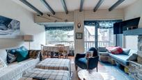 Living room of Flat for sale in Naut Aran  with Heating, Parquet flooring and Storage room