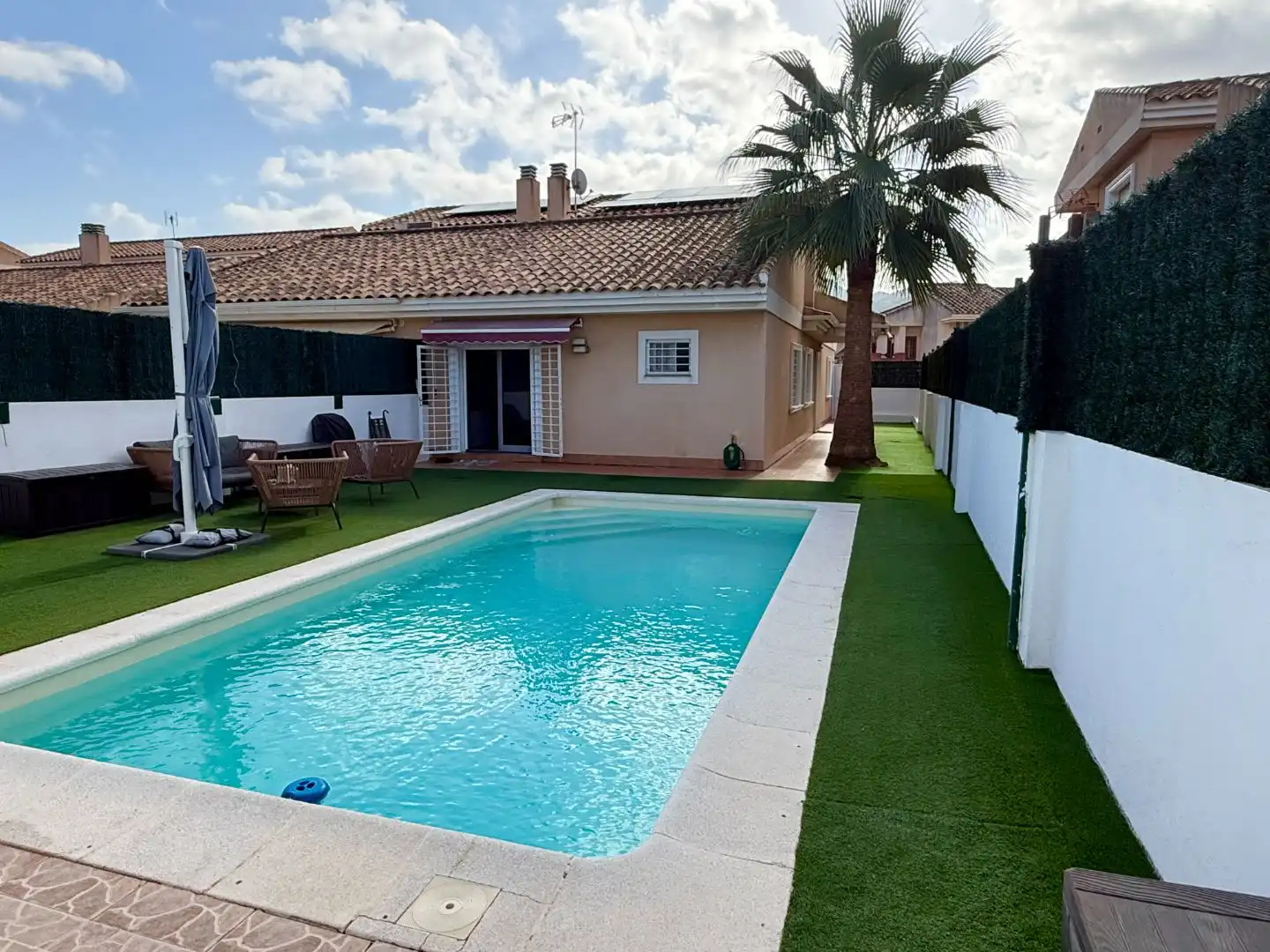 Piscina de Casa o chalet en venta en Pedanías Este