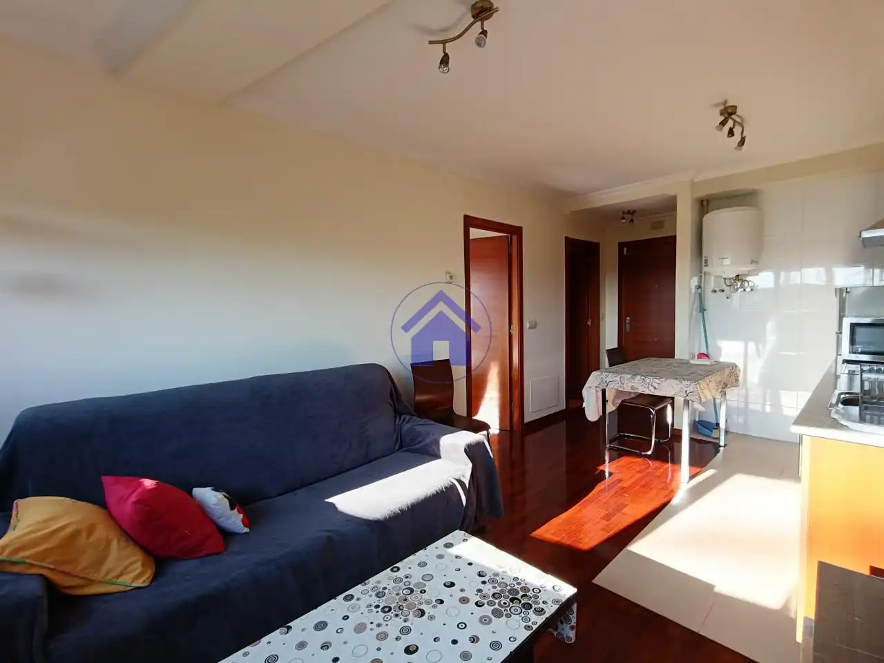 Wohnzimmer von Wohnungen zur Miete in Vigo  mit Parkett und Möbliert