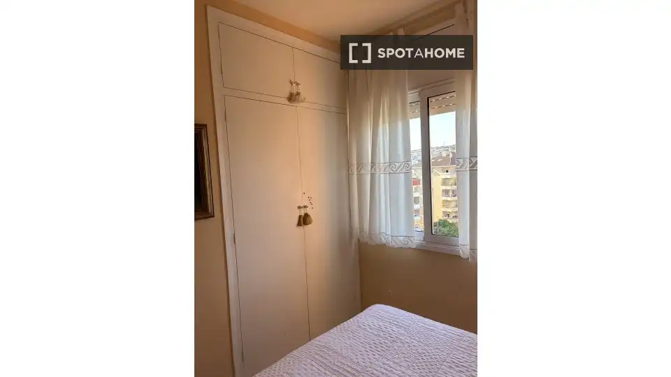 Bedroom of Flat for share in Sitges  with Air Conditioner, Heating and Furnished