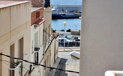 Vista exterior de Pis en venda en L'Ametlla de Mar  amb Terrassa i Balcó