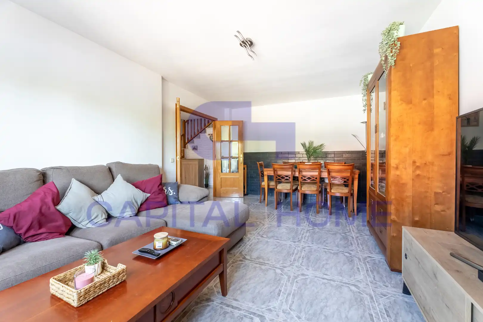 Sala de estar de Casa adosada en venta en Navalcarnero con Aire acondicionado, Calefacción y Jardín privado
