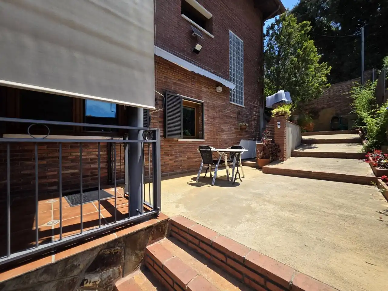 Terraza de Casa o chalet en venta en Montcada i Reixac con Aire acondicionado, Calefacción y Jardín privado
