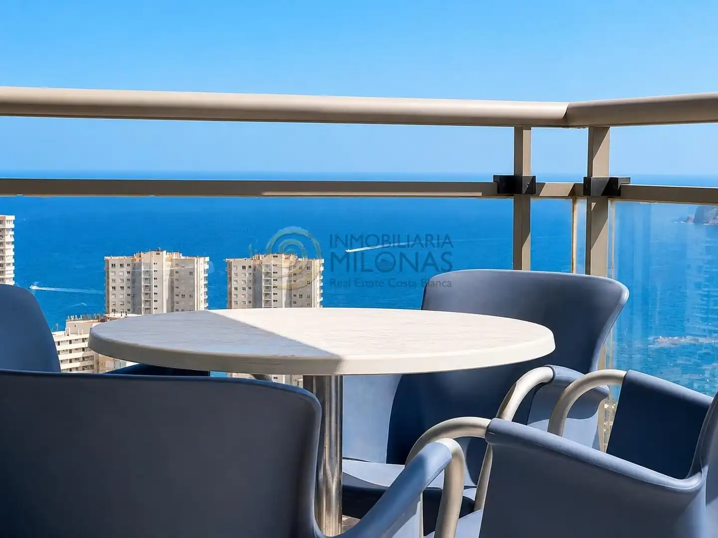 Apartamento con piscina en venta en Via Parque, imagen 20