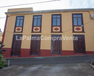 Vista exterior de Casa o xalet en venda en San Andrés y Sauces amb Jardí privat