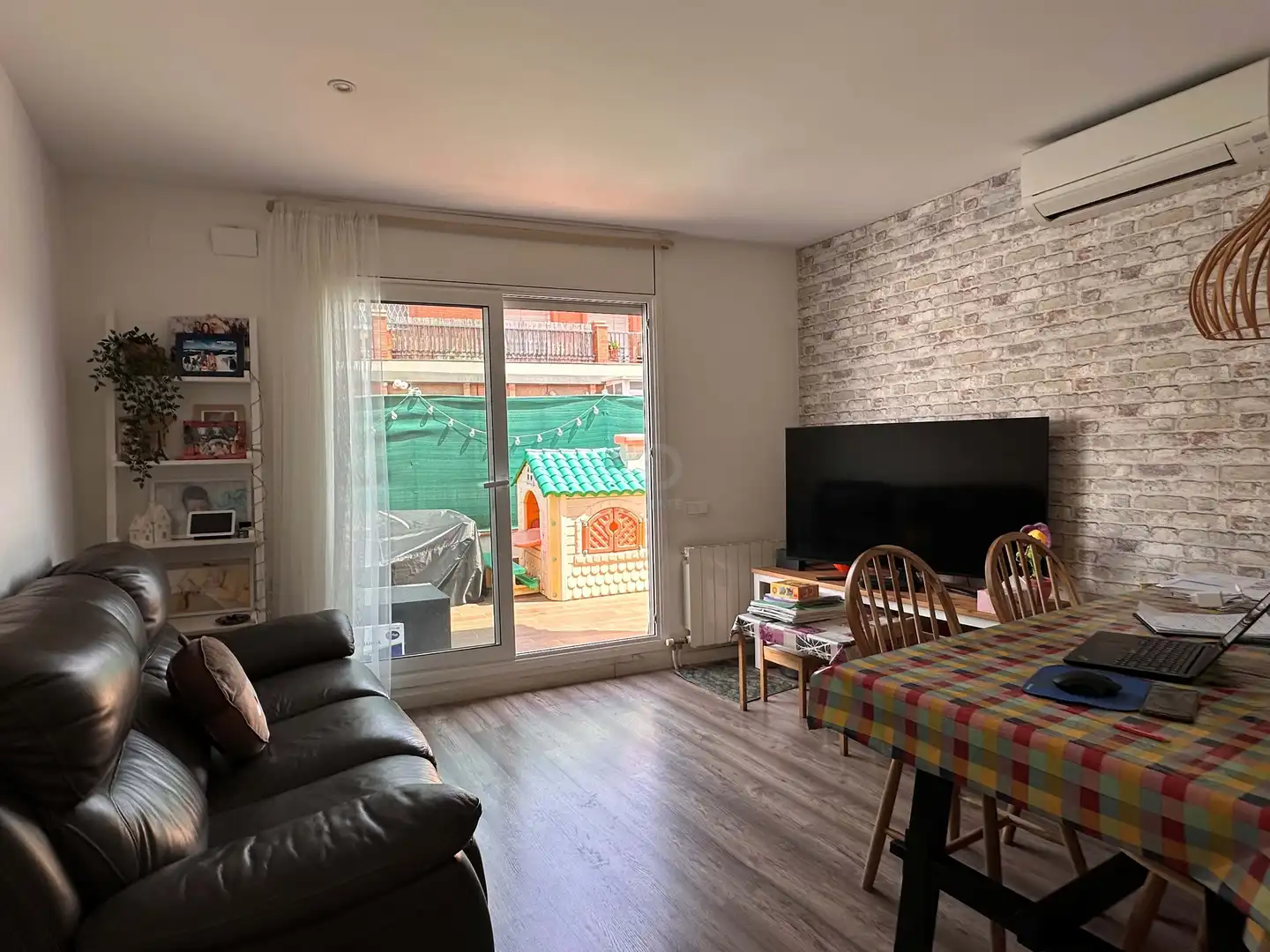 Sala d'estar de Àtic en venda en  Barcelona Capital amb Aire condicionat i Terrassa