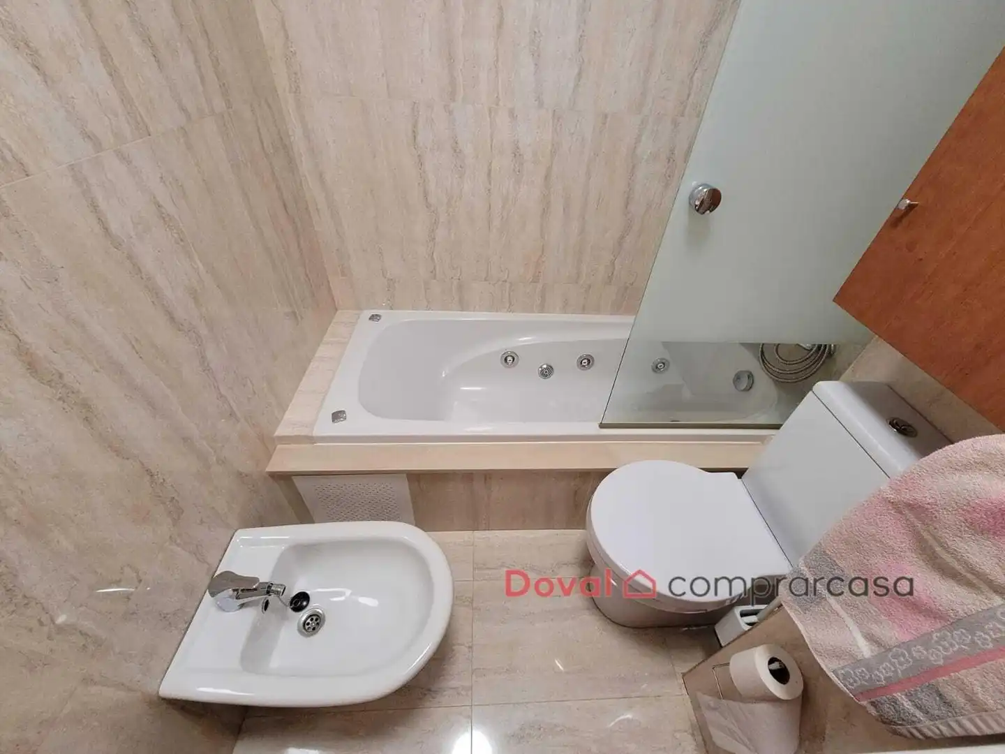 Baño de Piso de alquiler en O Porriño   con Calefacción y Trastero