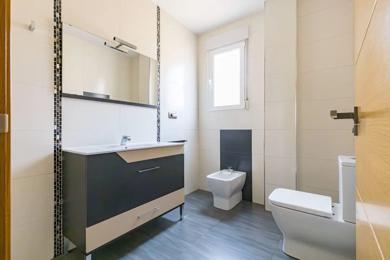 Baño de Casa adosada en venta en Murcia con Aire acondicionado, Terraza y Trastero
