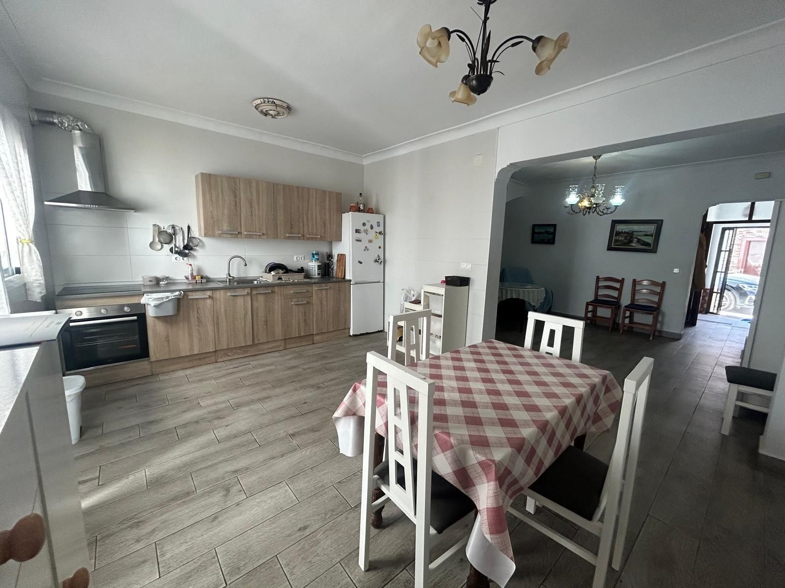 Cocina de Casa o chalet en venta en Los Palacios y Villafranca con Balcón