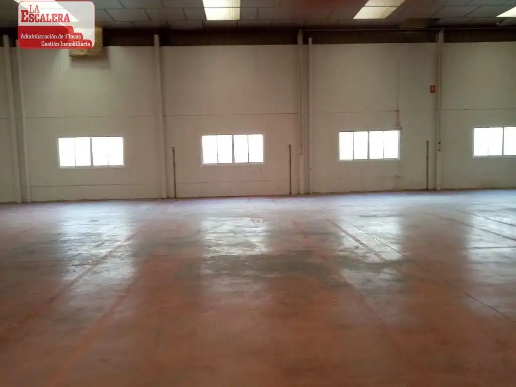 Nau industrial de lloguer en Onil