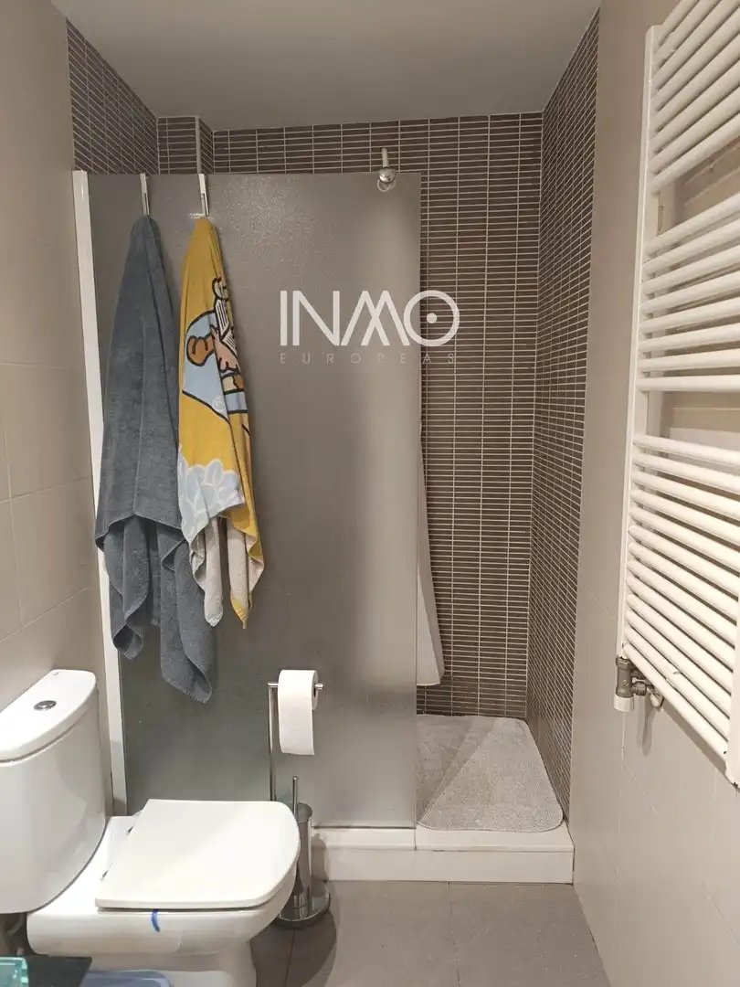 Baño de Piso en venta en Rubí con Calefacción y Terraza