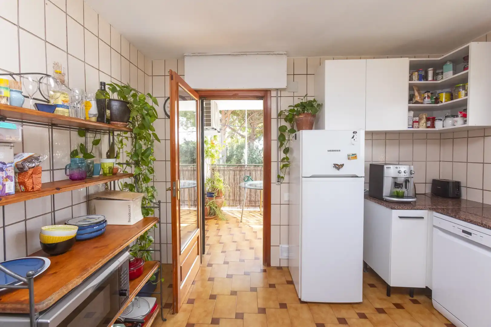 Küche von Haus oder Chalet zum Verkauf in Benicasim / Benicàssim mit Klimaanlage, Privatgarten und Terrasse