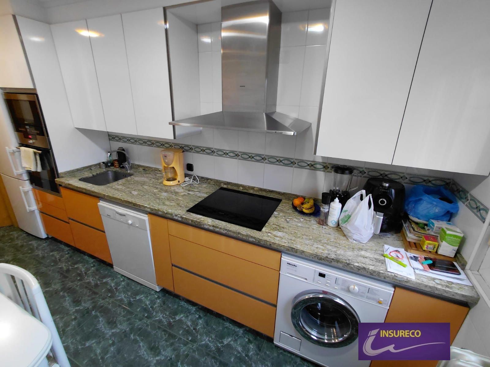 Kitchen of Flat for sale in Villaquilambre  with Heating, Parquet flooring and Terrace